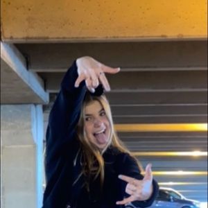 Meet your Posher, Haley